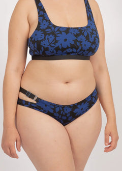 Caparica Bottom in Dark Moonflower / Noir - bikini bottom