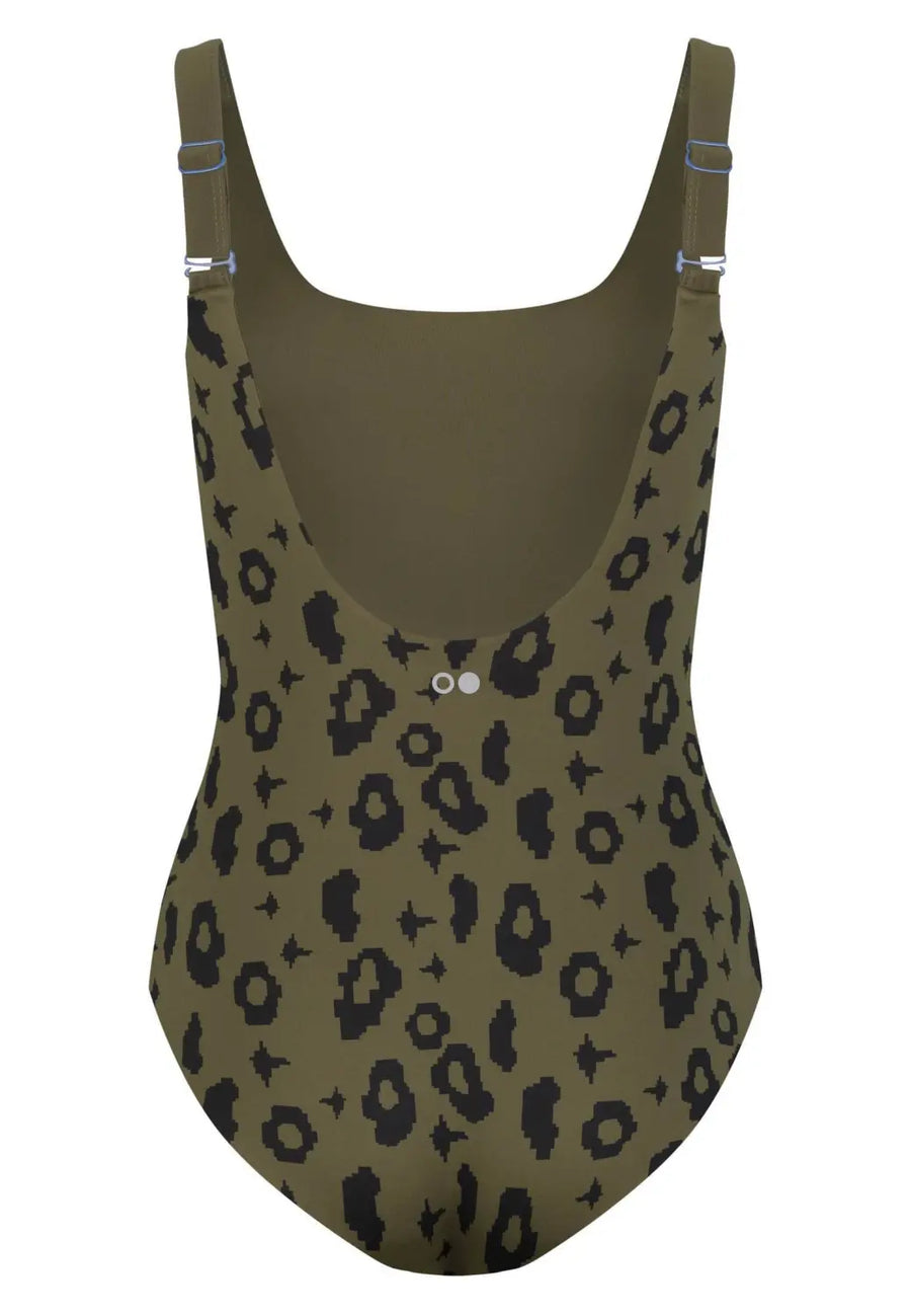 boochen eco-friendly swimsuit in green leopard print, sustainable fashion, sustainable swimsuit, yoga, nachhaltige swimsuit im grün Leopard