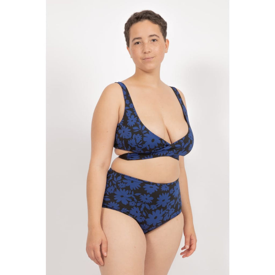 Noja Bottom in Dark Moonflower / Noir - bikini bottom