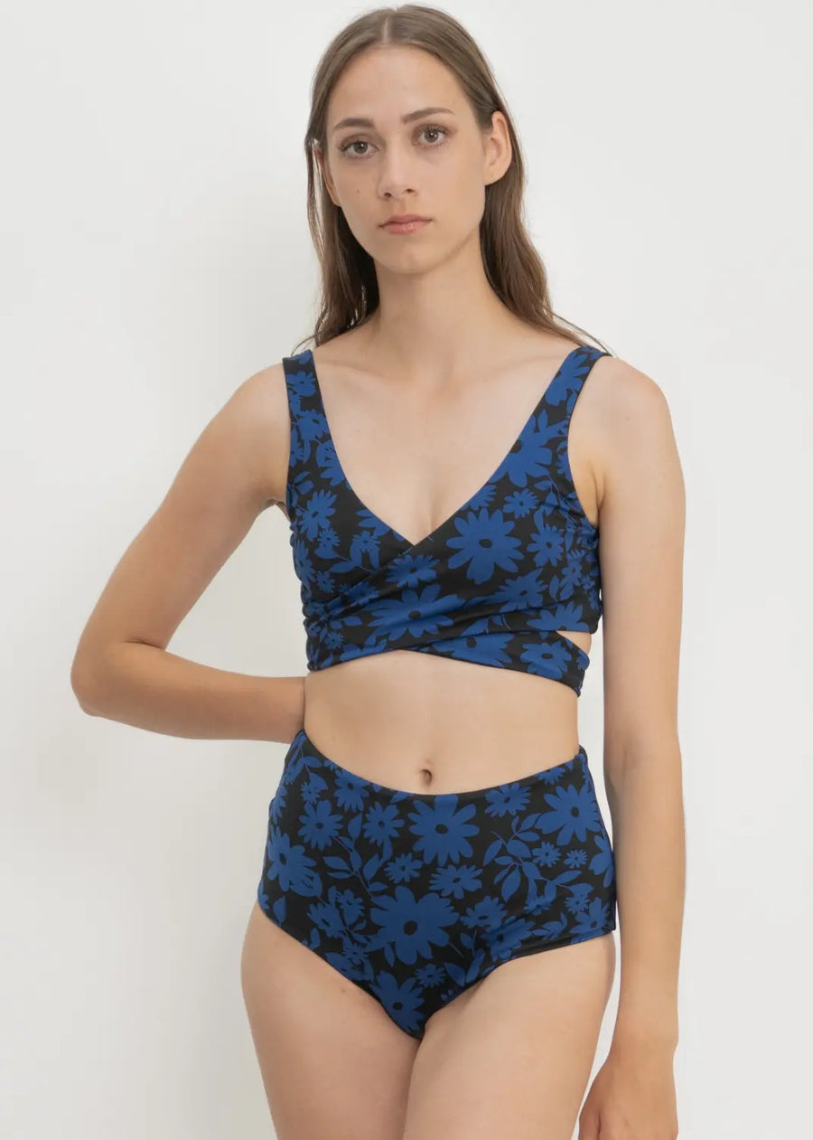 Noja Top in Dark Moonflower / Noir - bikini top