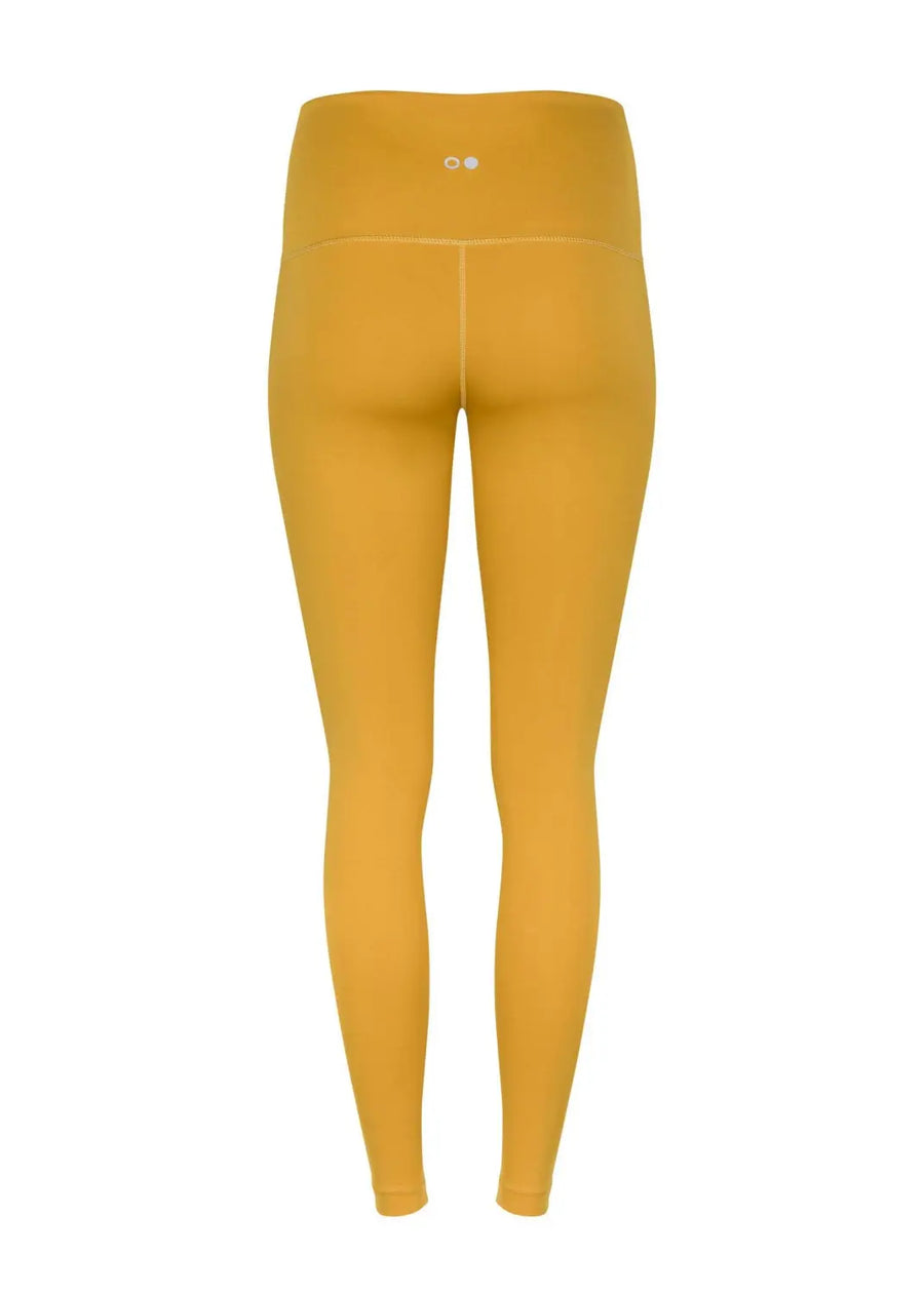 boochen eco-friendly leggings in senf yellow, sustainable fashion, sustainable leggings, yoga, nachhaltige leggings im gelb