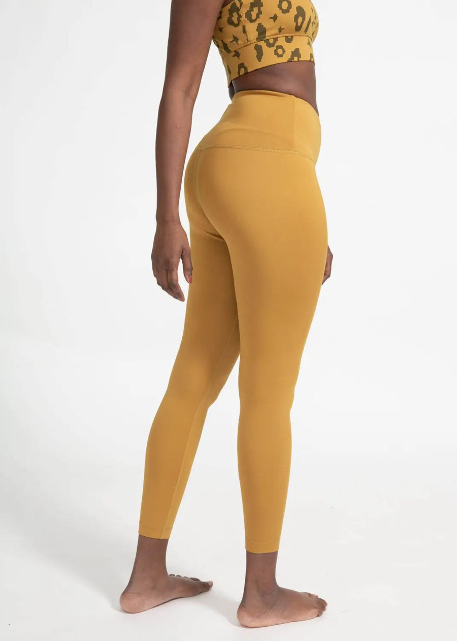 boochen eco-friendly leggings in senf yellow, sustainable fashion, sustainable leggings, yoga, nachhaltige leggings im gelb